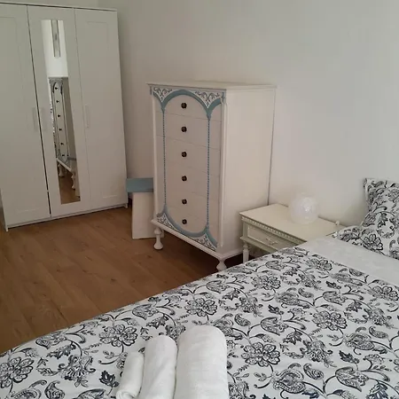 L'iris Konukevi Livorno